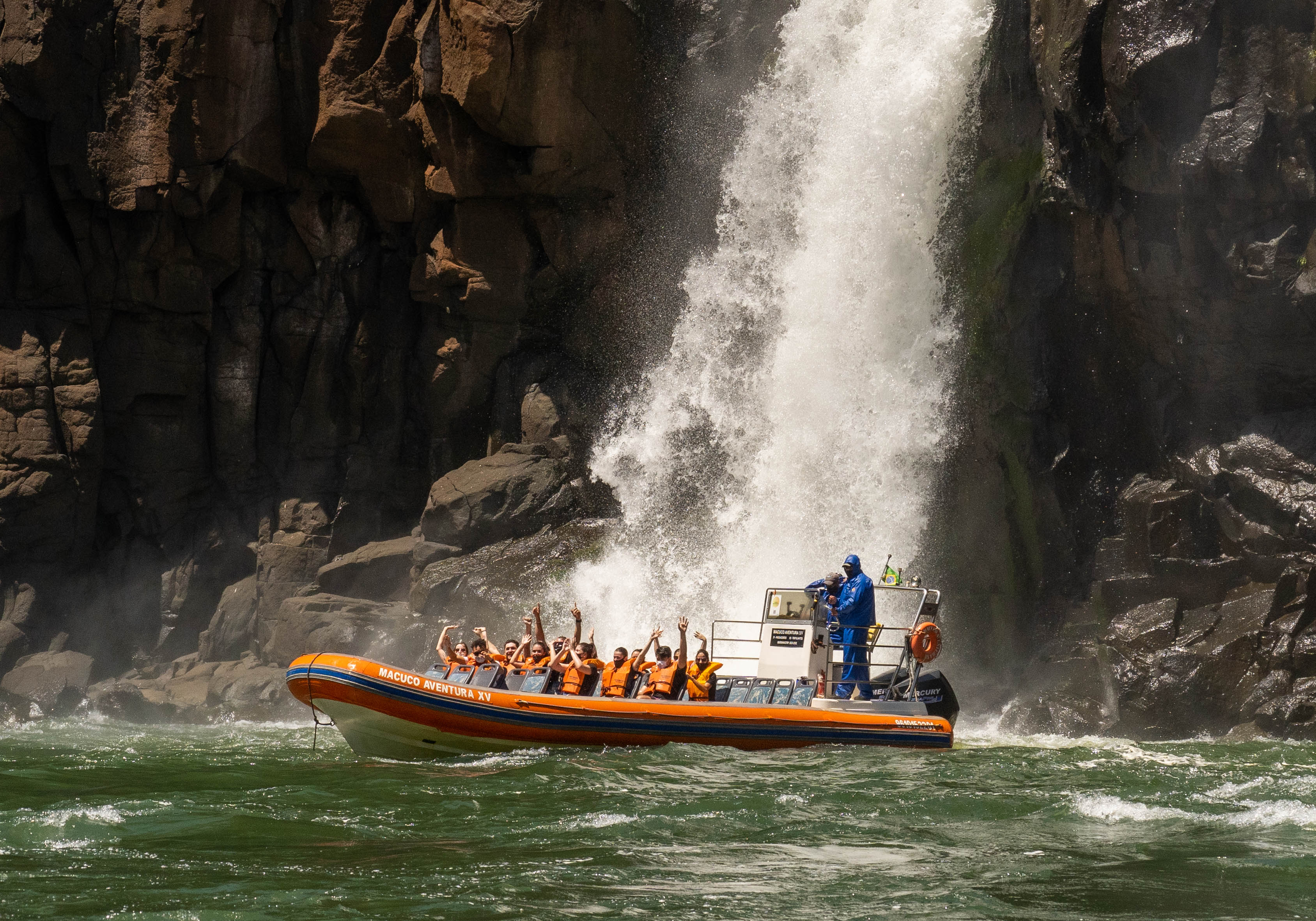Macuco Safari - Lancha Rápida